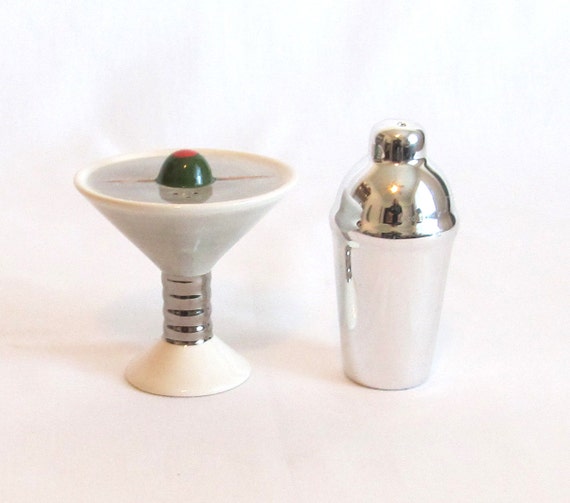 Salt and Pepper Shakers Collectibles Martini by VintageLandia
