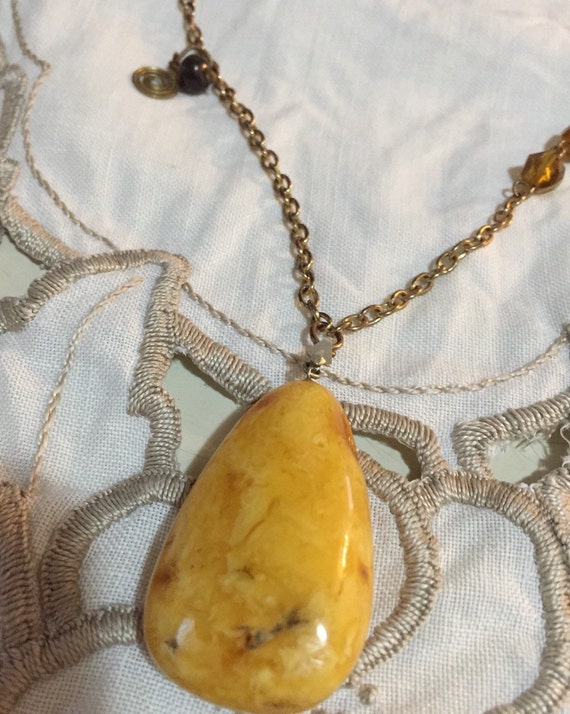 Beautiful boho large yellow stone pendant gold chain necklace