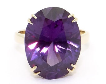 Solid Platinum Solitaire Created Alexandrite and 1/10 Cttw Diamond