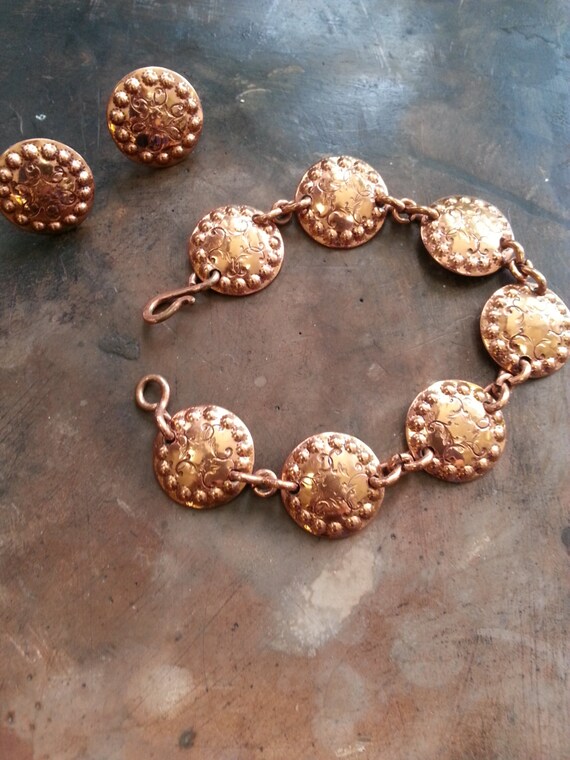 Items similar to Vintage Copper Engraved Bracelet and earrings set on Etsy