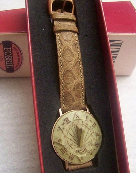 Fossil Sundial Watch Vintage Collectible Wristwatch With Camel