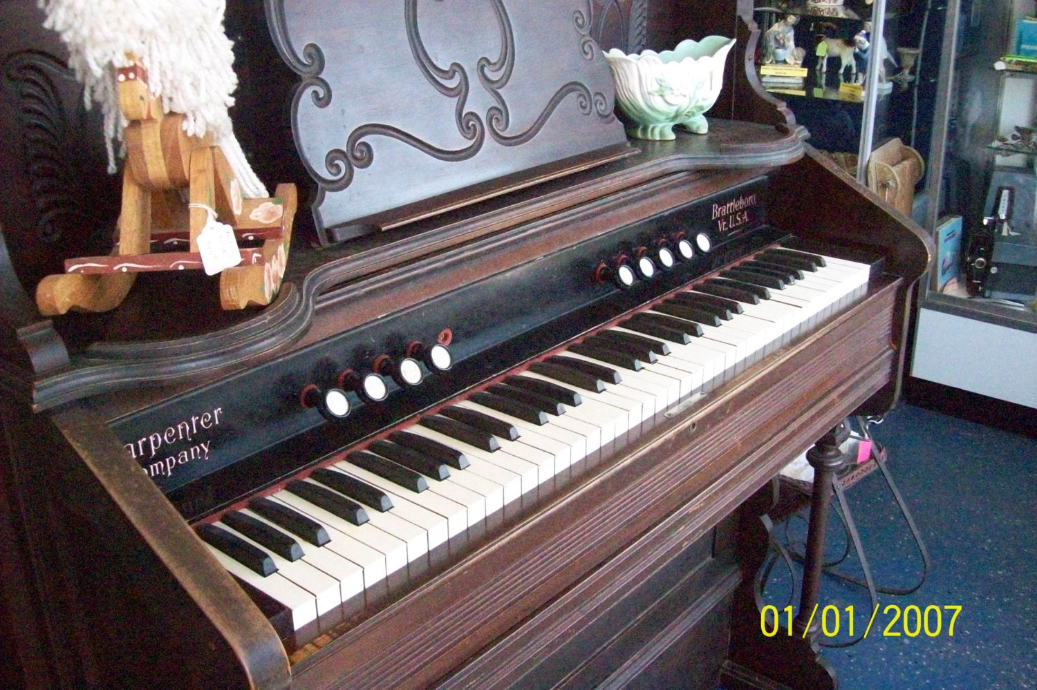 Pump Organ from 1890 Haute Juice