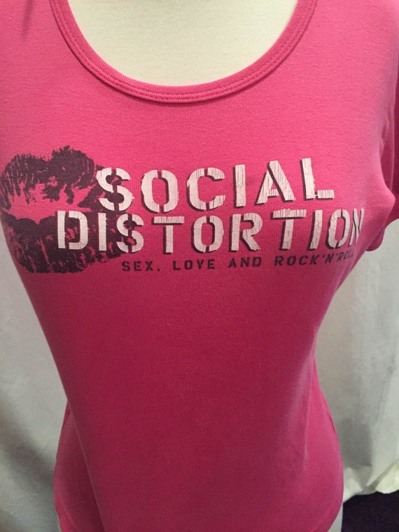 social distortion distancing shirt