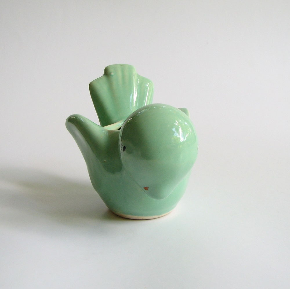 vintage McCoy bird planter . mint green bird plant holder