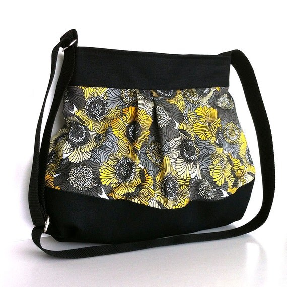 Items similar to Summer crossbody messenger bag Women fashion tote bag