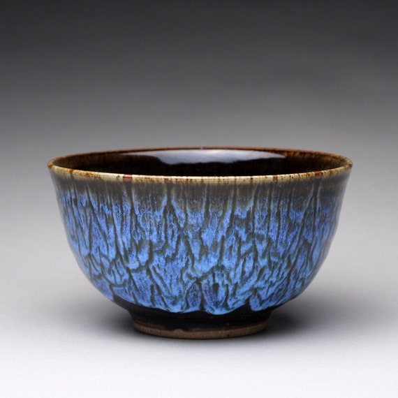 handmade matcha chawan tea bowl ceramic bowl with black