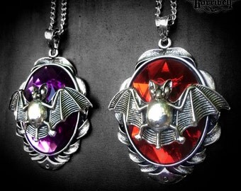 Custom Bat Necklace // Gothic Necklace // Bat Jewelry // Gothic Jewelry // Bat Cameo