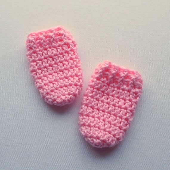 Newborn Crochet Mittens Pink Mitts Baby by ColorMyWorldCrochet