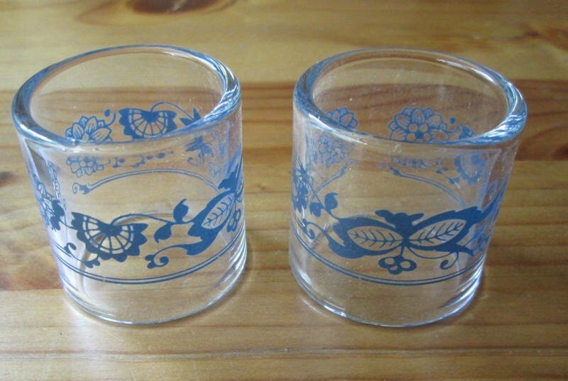 Vintage Pyrex Corelle Old Town Blue / Onion Glass Napkin Rings Haute Juice