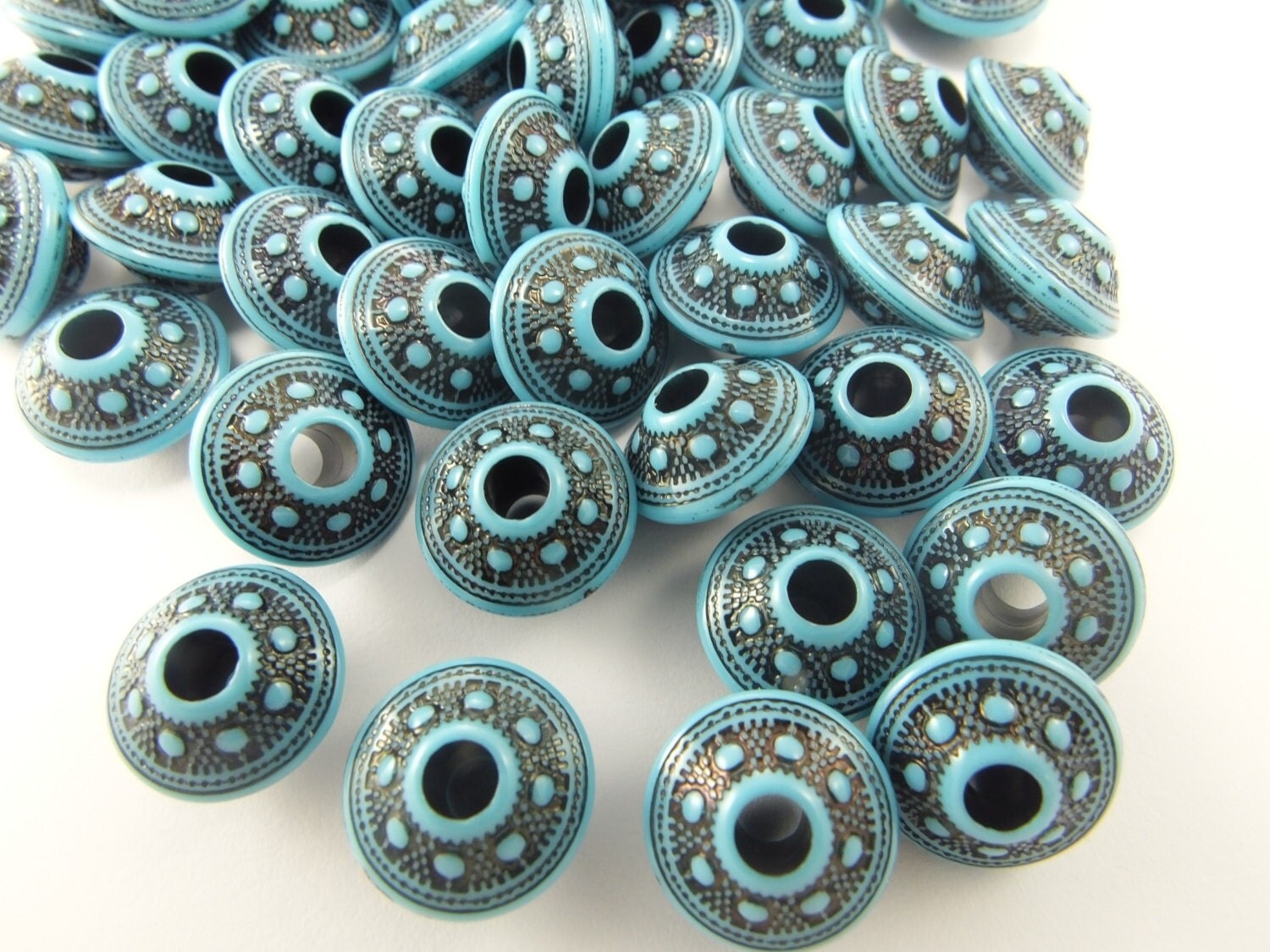10 pcs Large Hole Round Plastic Beads 10 mm Lucite