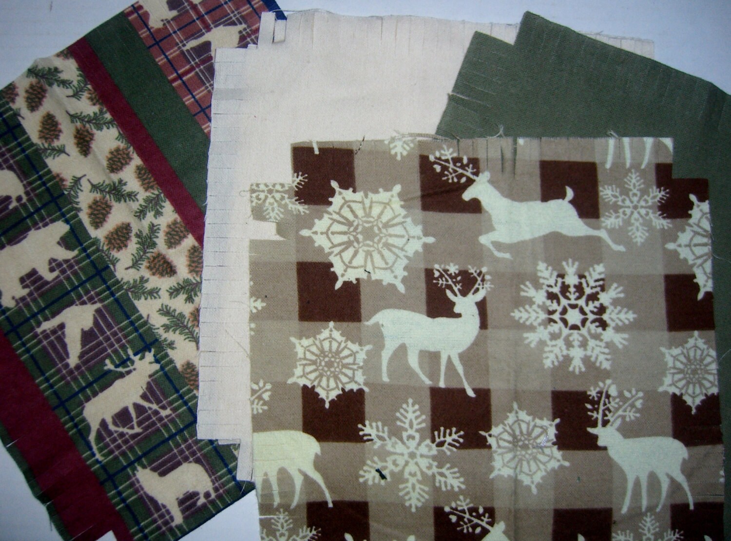 PRIVATE Flannel rag quilt kit Bear deer wolf duck snowflake