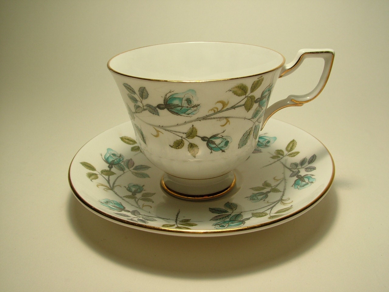 tuscan-fine-english-bone-china-twilight-rose-cup-and-saucer