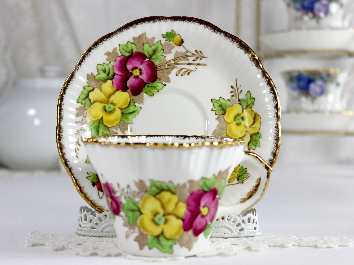 Salisbury Pansy Bone China Floral Teacup Tea Cup Saucer