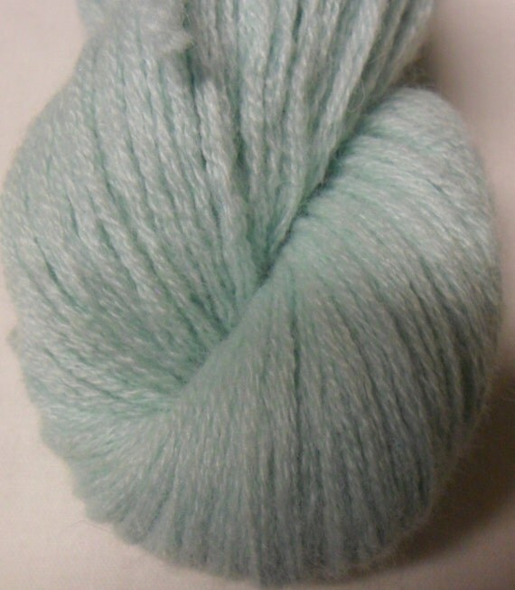 Mint Green Cashmere Reclaimed Yarn 110 Yards by JustifiablyJulia