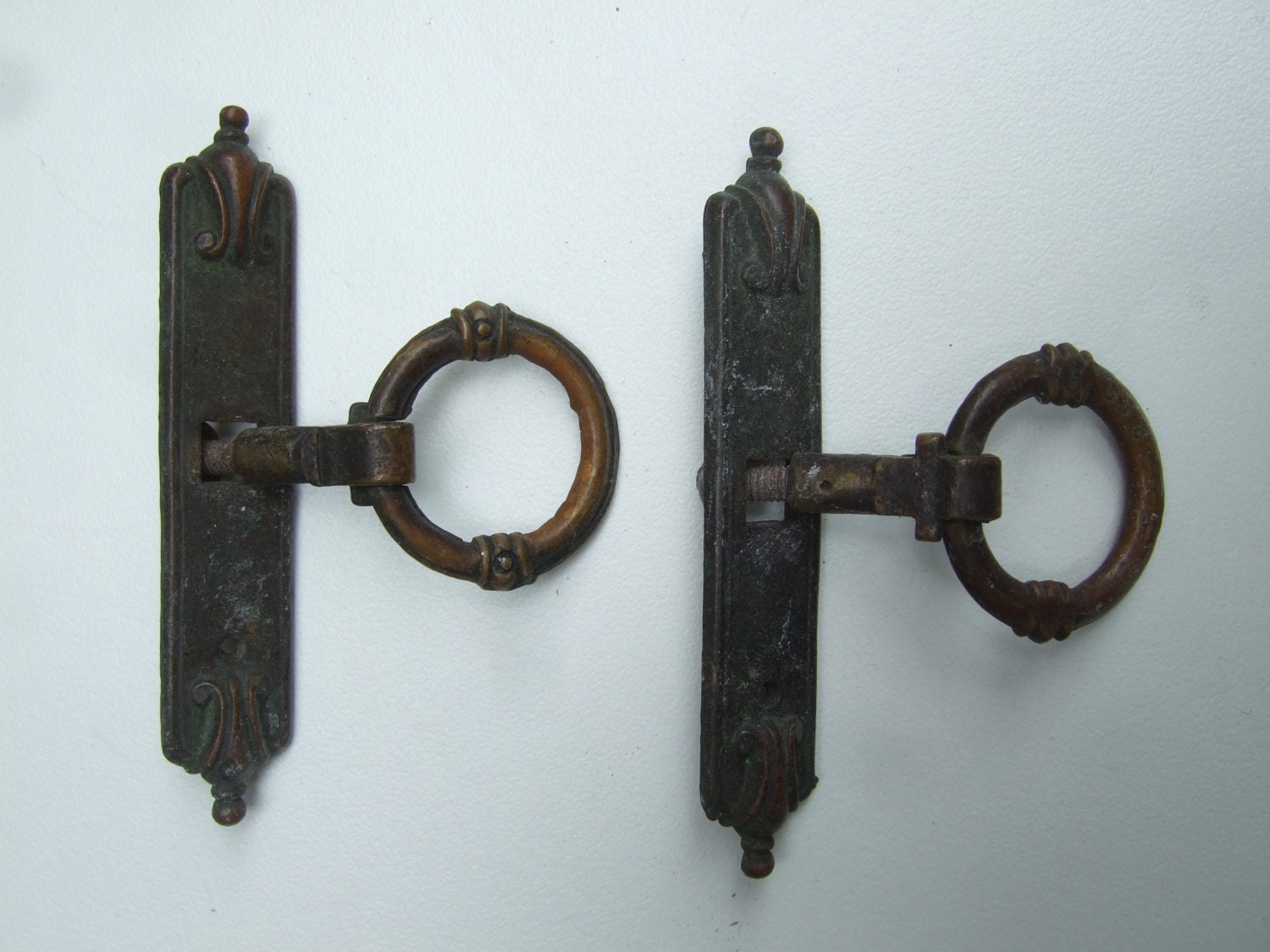 Pair of Antique Pulls Haute Juice