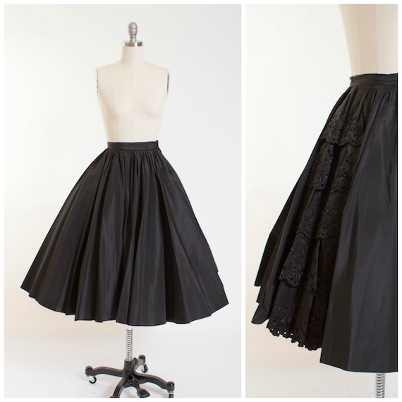 Vintage 1950s Full Sweep Skirt in Black Taffeta with Red