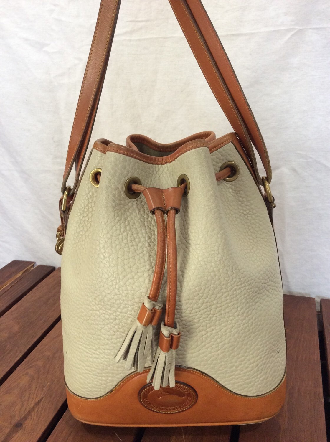 Authentic Vintage Dooney and Bourke Ivory by vintageleathergoods