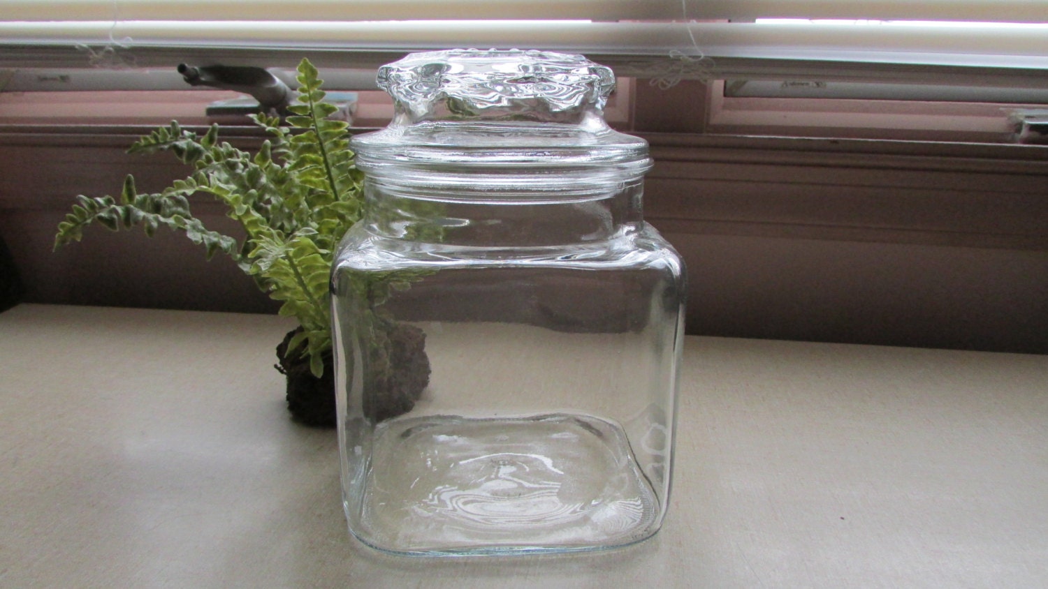 Apothecary Jar, Made in USA, Anchor Hocking, Clear Glass with Lid