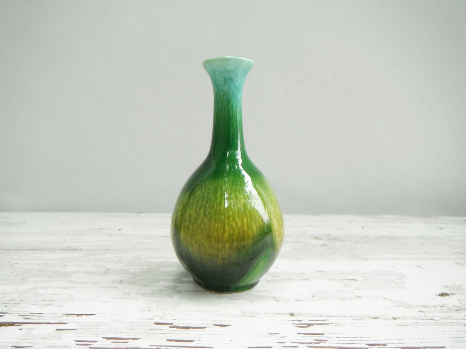 Vintage Chartreuse Green Ceramic Bud Vase by Saladaballo on Etsy