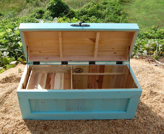 Hope Chest With Tray Coffee Table End Of The Bed