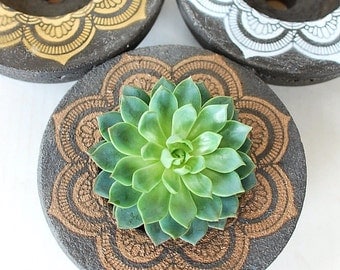 Concrete Mandala Planter - Round Planter - Centerpiece - Zen Decor - Sacred Geometry