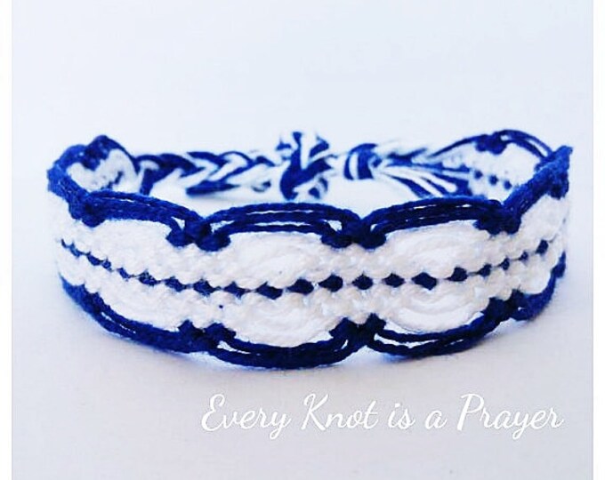 Friendship Bracelet, Macrame, Woven Bracelet, Wristband, Knotted Bracelet - White and Navy Blue