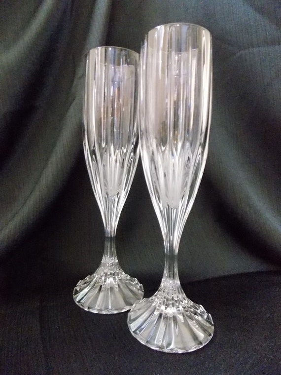 Pair of Mikasa Crystal Champagne Flutes / Champage Glasses