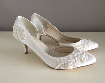 Items similar to White Flat Wedding shoes with blue flowers for brides ...