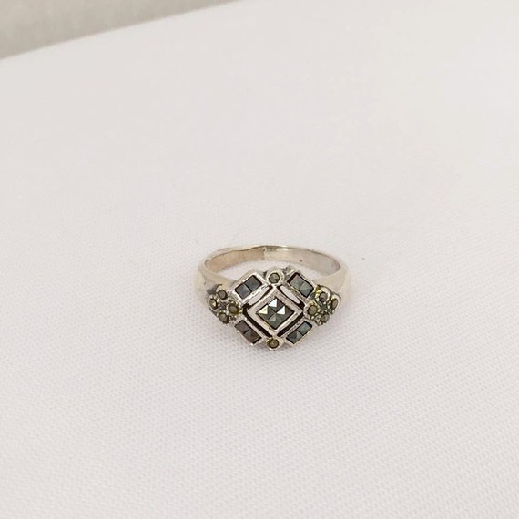 Vintage Sterling Silver Marcasite Ladies Ring Size 8