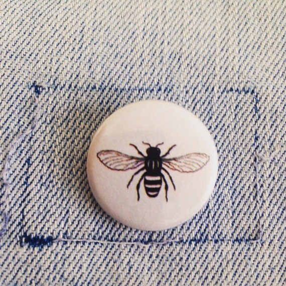 Manchester Worker Bee pin button badge Rain Grey