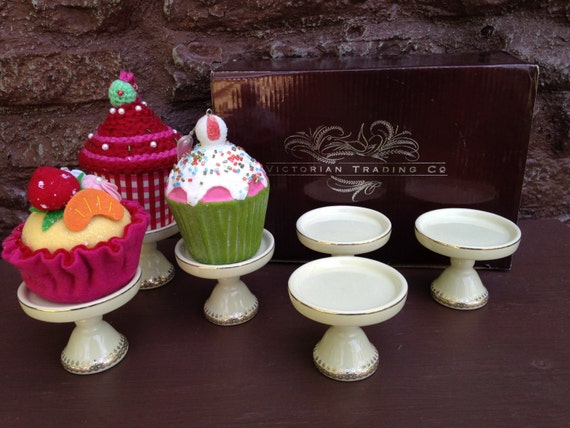 Victorian  Trading  Set Cupcake  vintage set Vintage of 6  Detailed  Co  cupcake Stands Gold