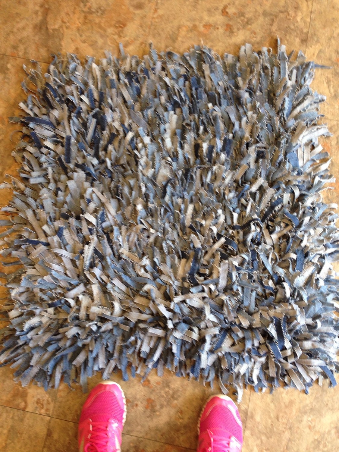 4'x4' Blue Jean Shaggy Rag Rug // Blue Jeans by GreenerHomeDecor