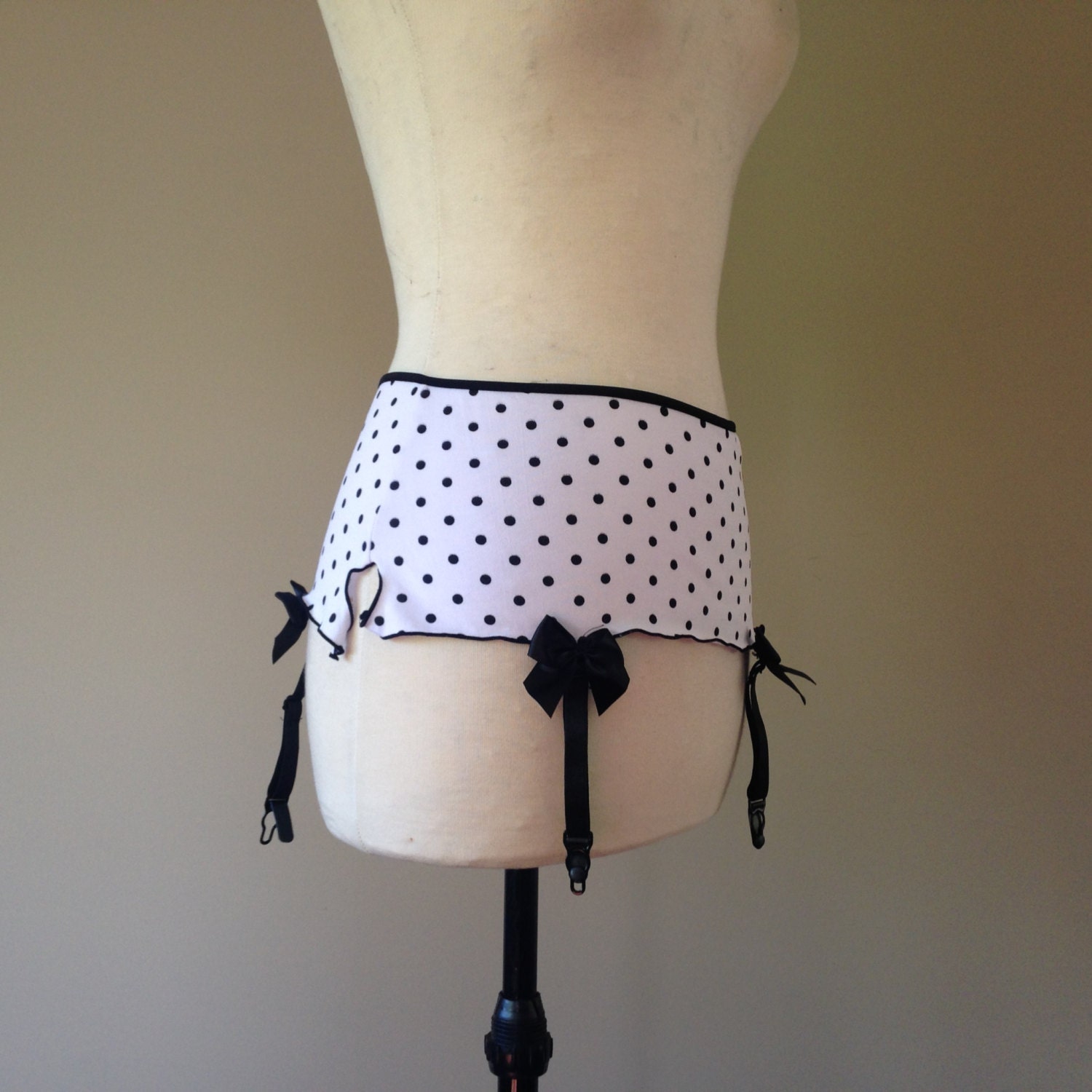 garter belt skirt lingerie / size S / polka dot / FREE