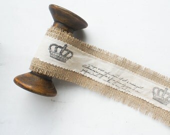 Items similar to French Script and Burlap Wreath on Etsy