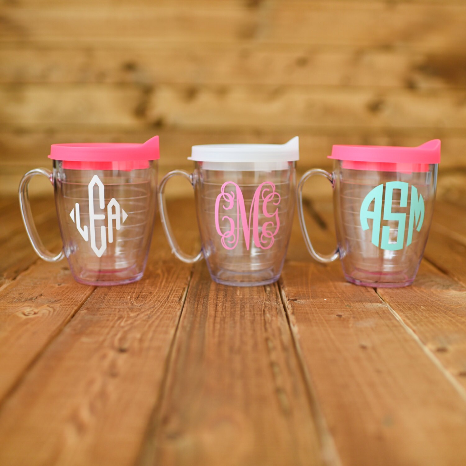 Tervis coffee mug with lid. Personalize with monogram or name.