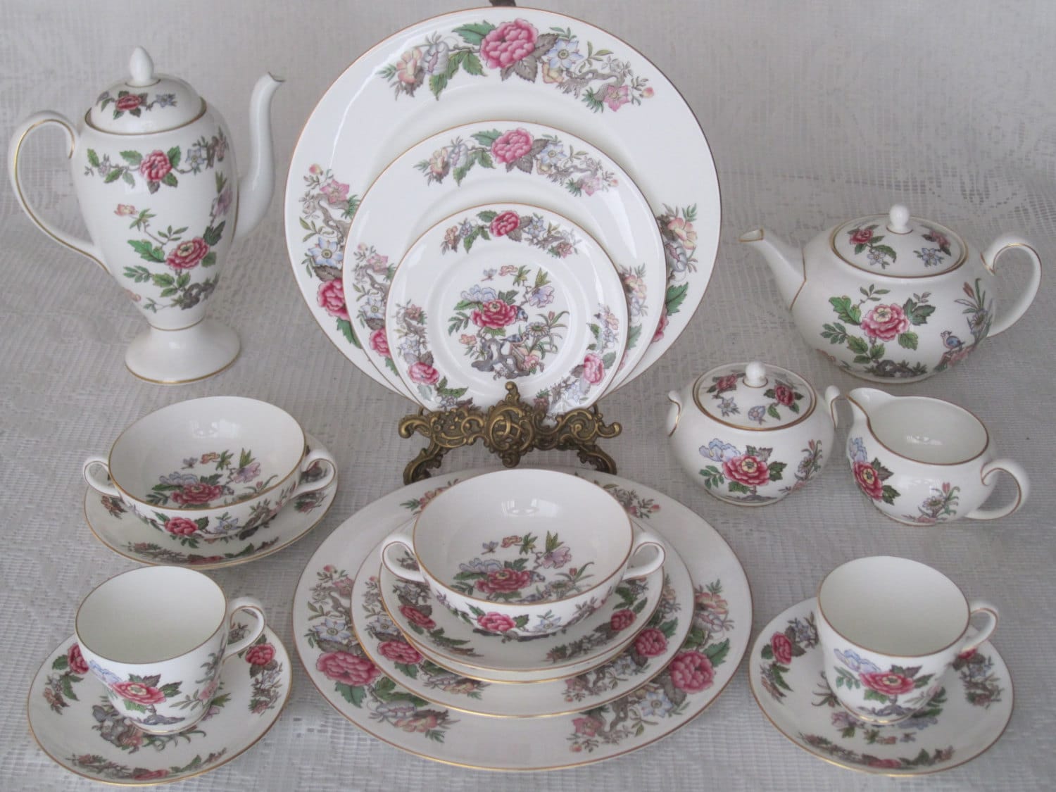 2Place Setting Wedgwood Bone China Made In England Cathay