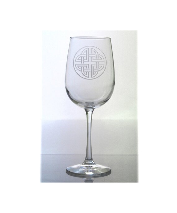 Celtic Wine Glass 4 FREE PERSONALIZATION by GlassIslandDesigns