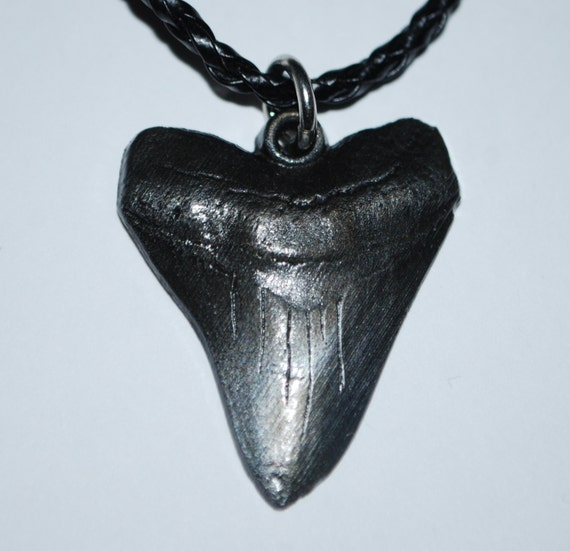 Metal MEGALODON SHARK TOOTH Necklace Tooth Replica Awesome