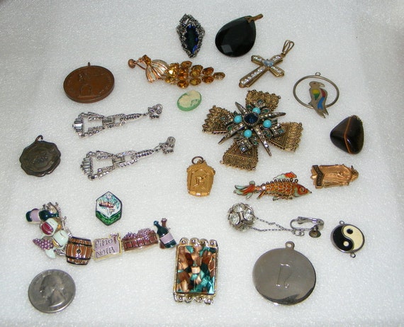 Vintage Lot Junk Jewelry Craft Jewelry Destash Lot By Maxandvictor Vintage Lot Junk Jewelry Craft Jewelry Destash Lot By Maxandvictor