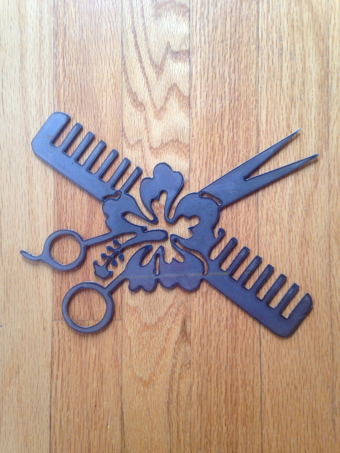 Steel Hair Salon Scissors and Comb with Hibiscus Flower Metal