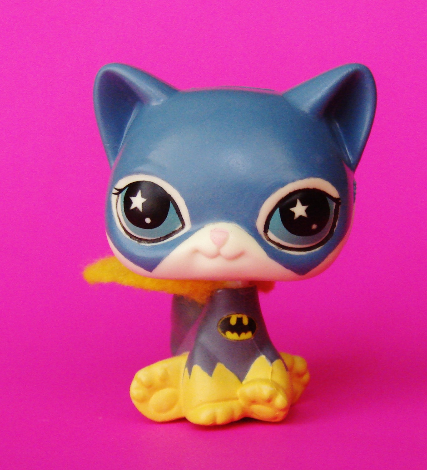 Littlest Pet Shop Batgirl Bat cat Super Heroine OOAK Hand