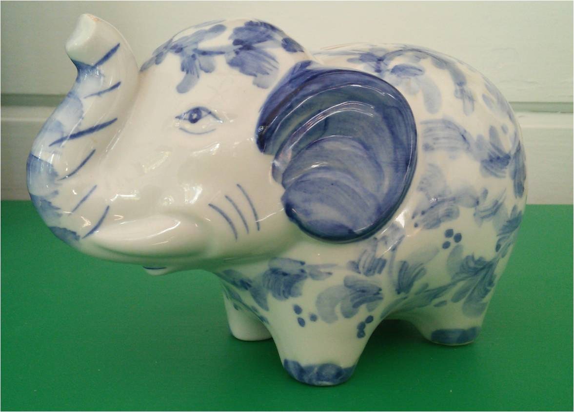 blue porcelain elephant