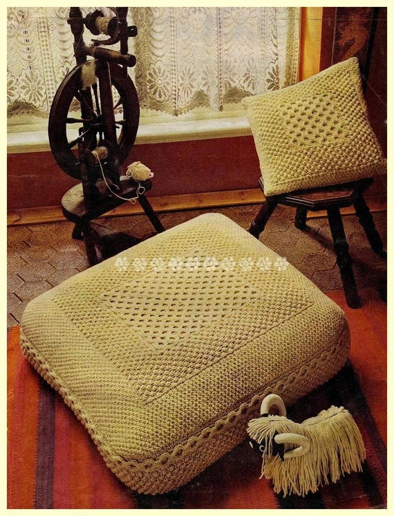 Vintage Knitting Pattern to make A Large Aran Floor Cushion 30