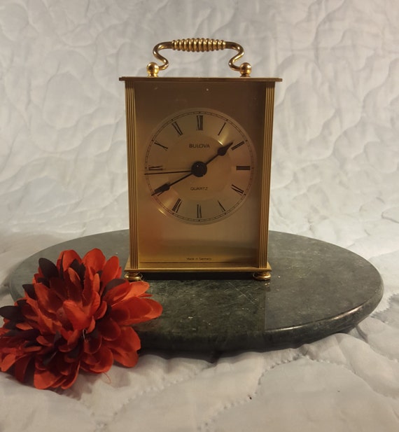 Vintage 1970's Bulova Quartz Desk Clock Gold Brass