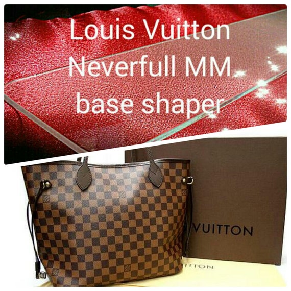 Base Shaper for Louis Vuitton Neverfull MM. The hand bag is