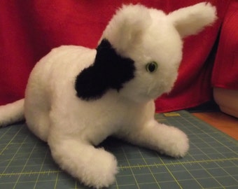 Cat White Stuffed Animal TOY to Play With