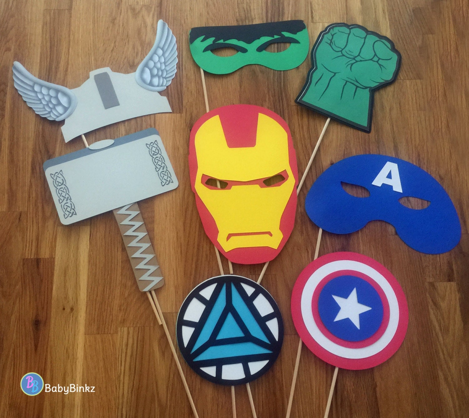 Photo Props: The Marvel Avengers Super Hero Set 8 Pieces