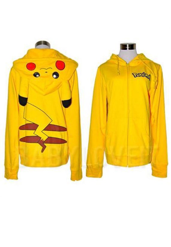 bluza pull and bear pikachu