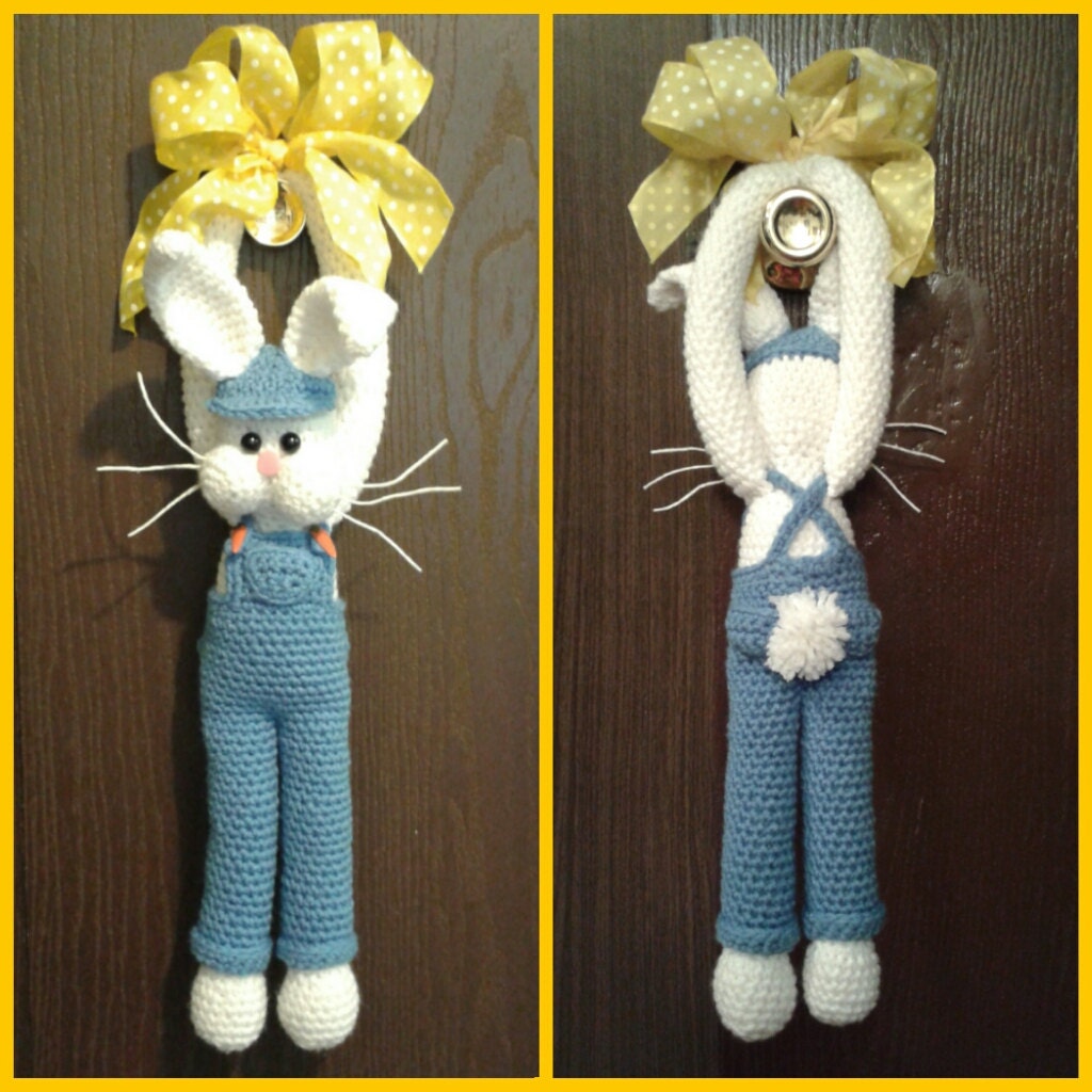 BUNNY DOOR HANGER Crochet Pattern