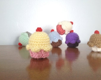Custom Cupcake Plush - Amigurumi Cupcake - Crochet Cupcake Toy - Birthday Cake - Stuffed Plushie - Crochet Amigurumi Plush - Pincushions